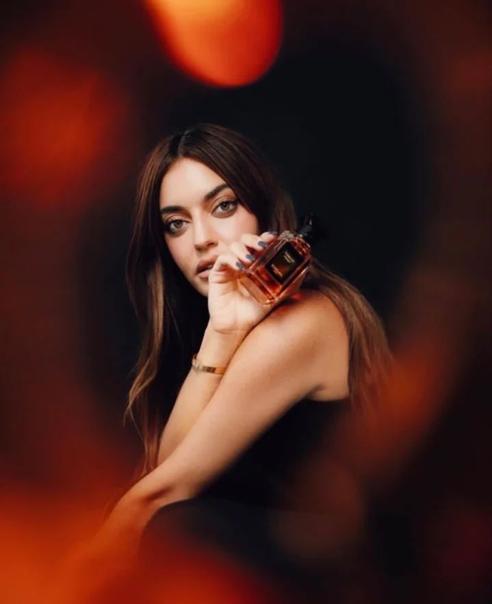 Lebanese public figure @karenwazen introduces her latest scent by @guerlain