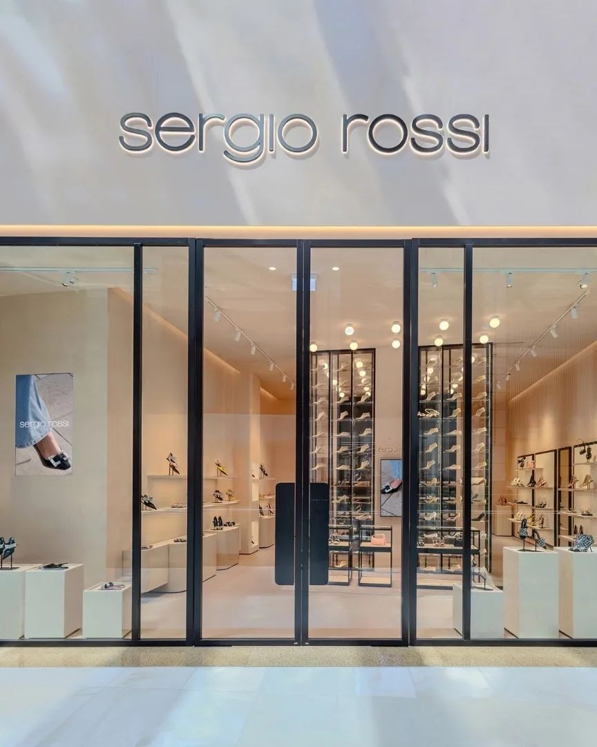 Step into luxury: Sergio Rossi debuts its stunning new boutique at Dubai Mall’s Fashion Avenue!