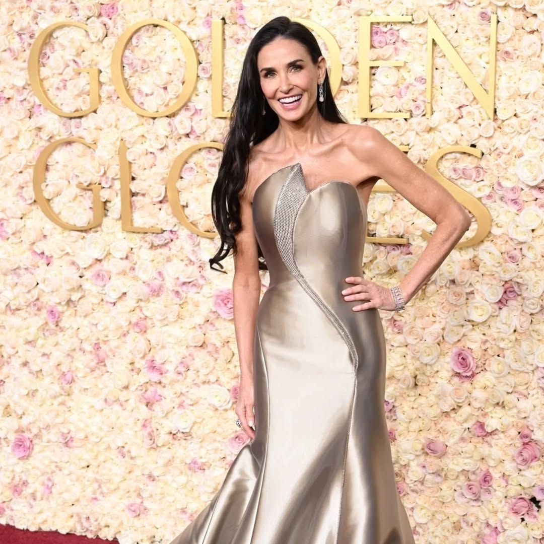 Demi Moore took home the gold and stole the spotlight at the #GoldenGlobes! A true icon.