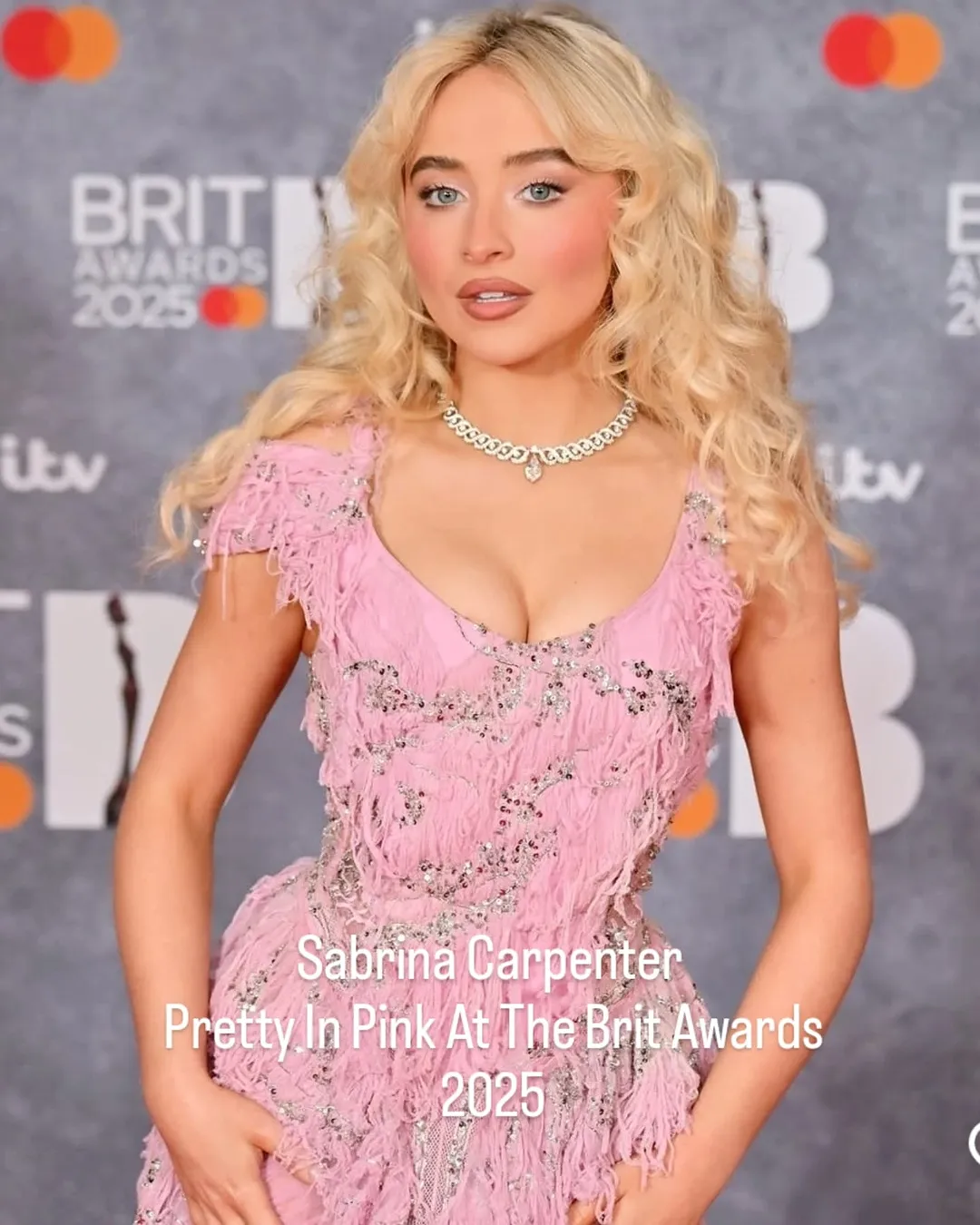 Sabrina Carpenter stole the spotlight at the #britawards 2025.