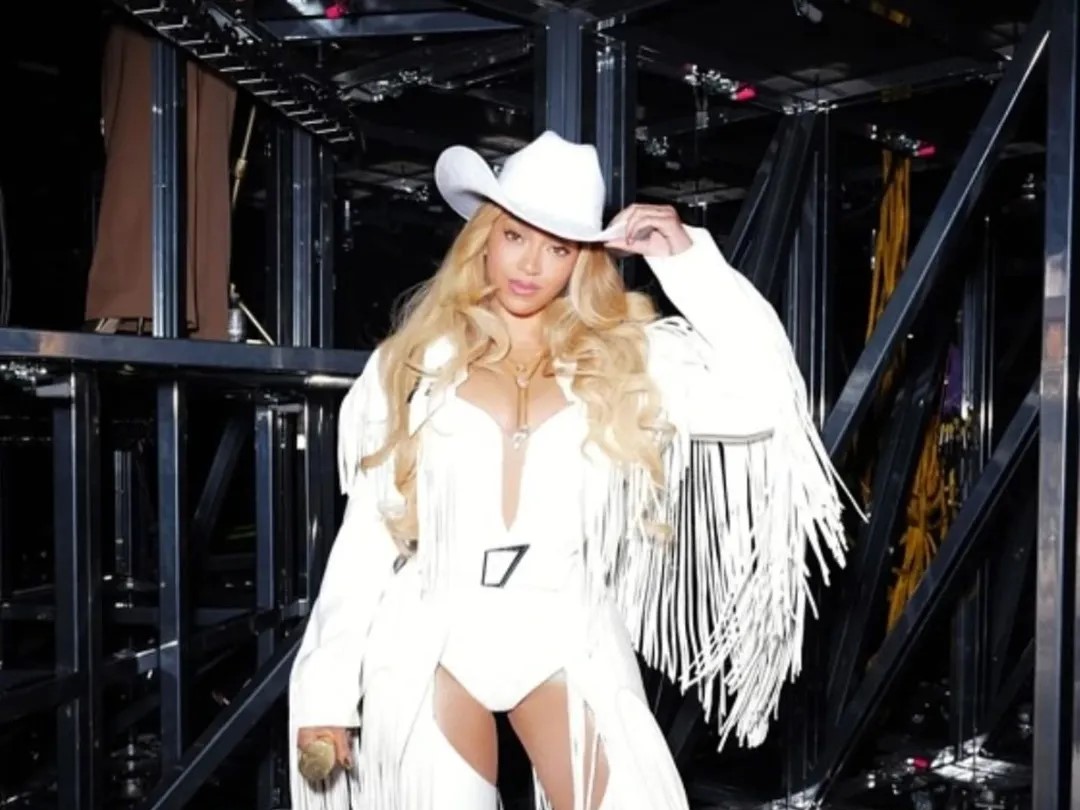 Beyoncé serving pure Cowboy Couture.