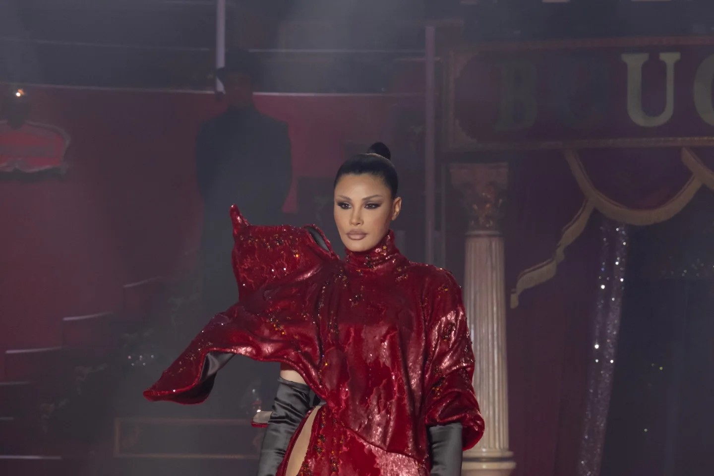 Under the lights of the Cirque d’Hiver, Stéphane Rolland stages couture as pure architecture.